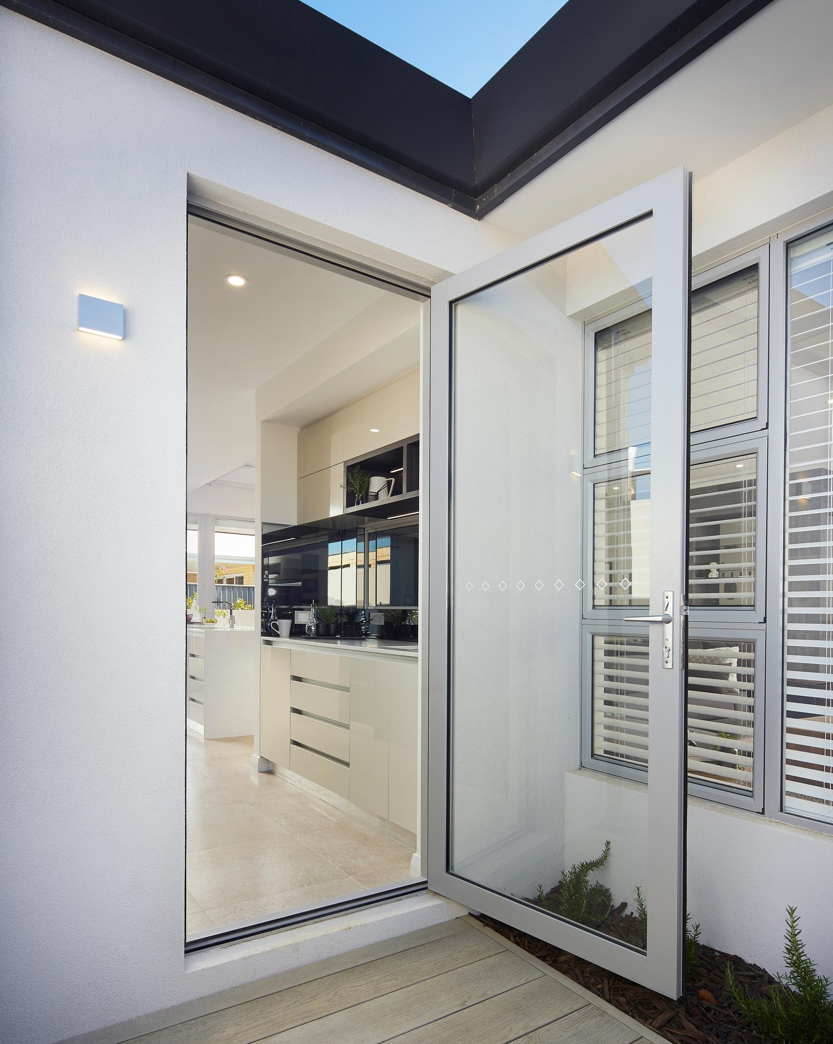 select-hinged-door-2-N